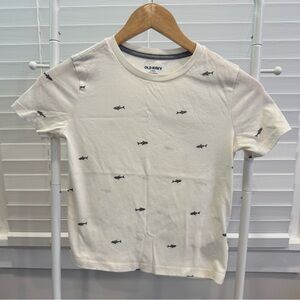 Old Navy Cream and Gray Sharks T-Shirt Boys Small 6/7